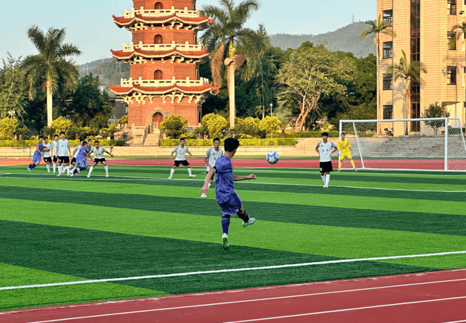 乐鱼全站网页版登录入口,省教育厅实施校园足球场地新建改扩建项目
